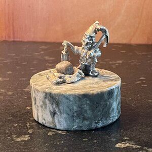 🍀 Authentic Irish Connemara Marble and Leprechaun Figure 🍀